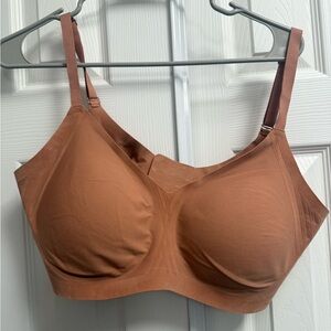 Honeylove
LiftWear Silhouette Bra size 1x